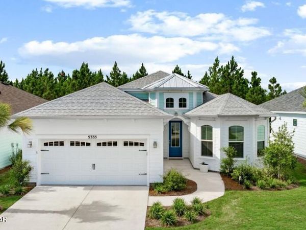 9335 Escape Avenue , Panama City Beach, FL 32413