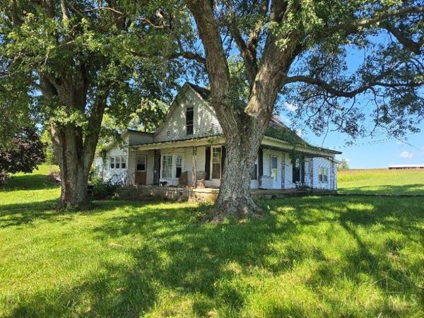 15290 St Rt 124, Hillsboro, OH 45133