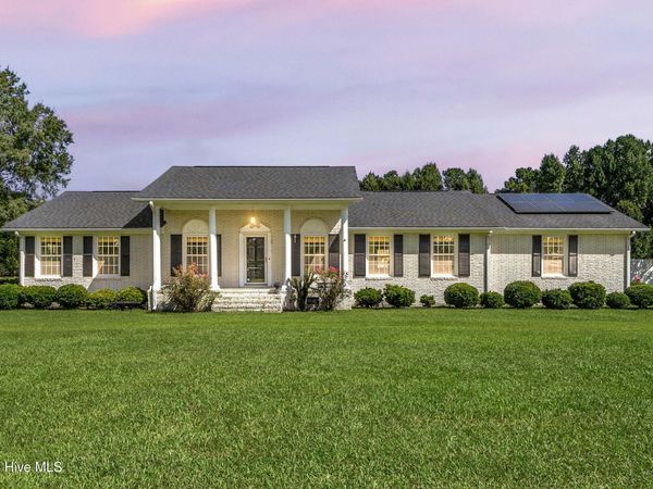 1600 Nc Hy 53 W, Burgaw, NC 28425