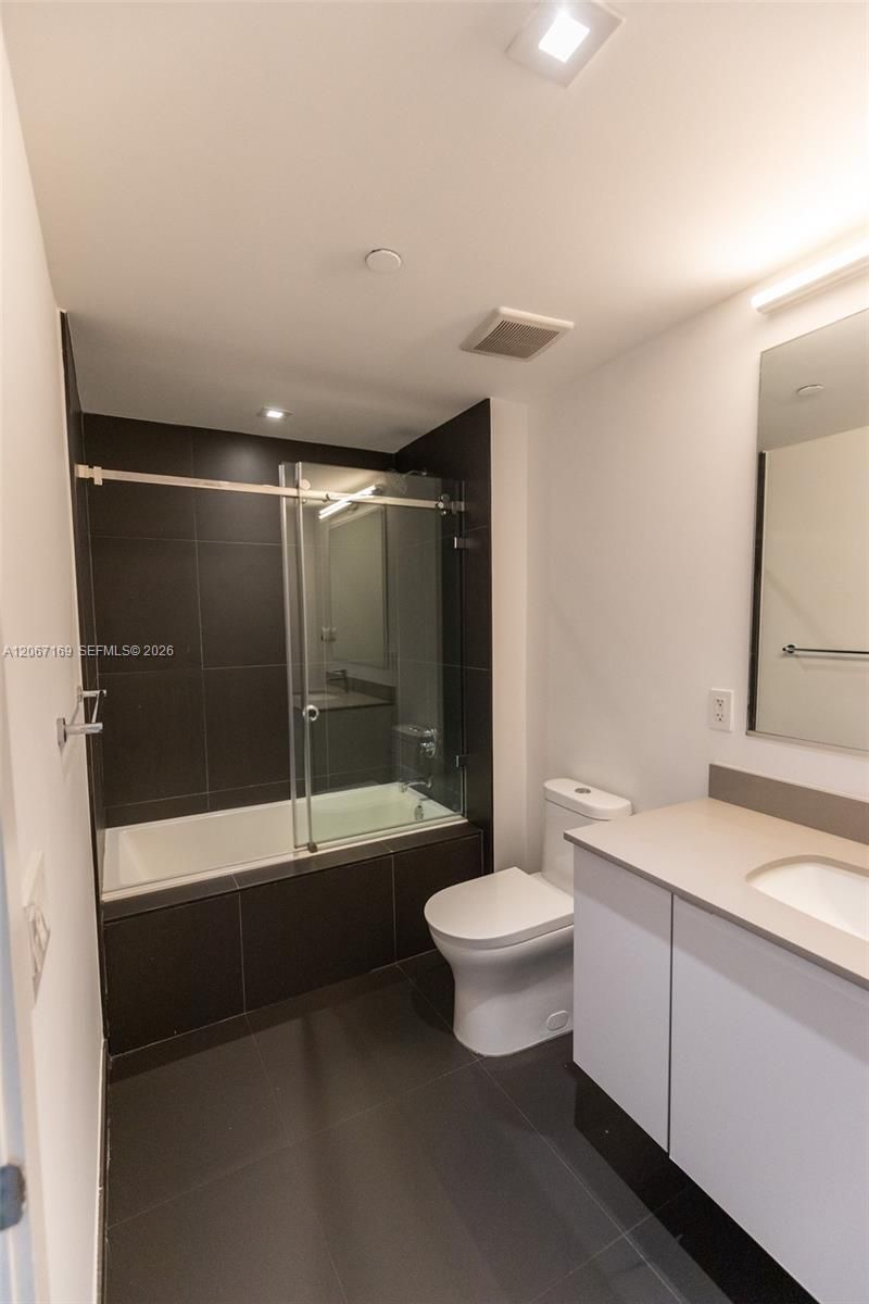 1600 NE 1st Ave , Unit 1420, Miami, FL 33132 Photo