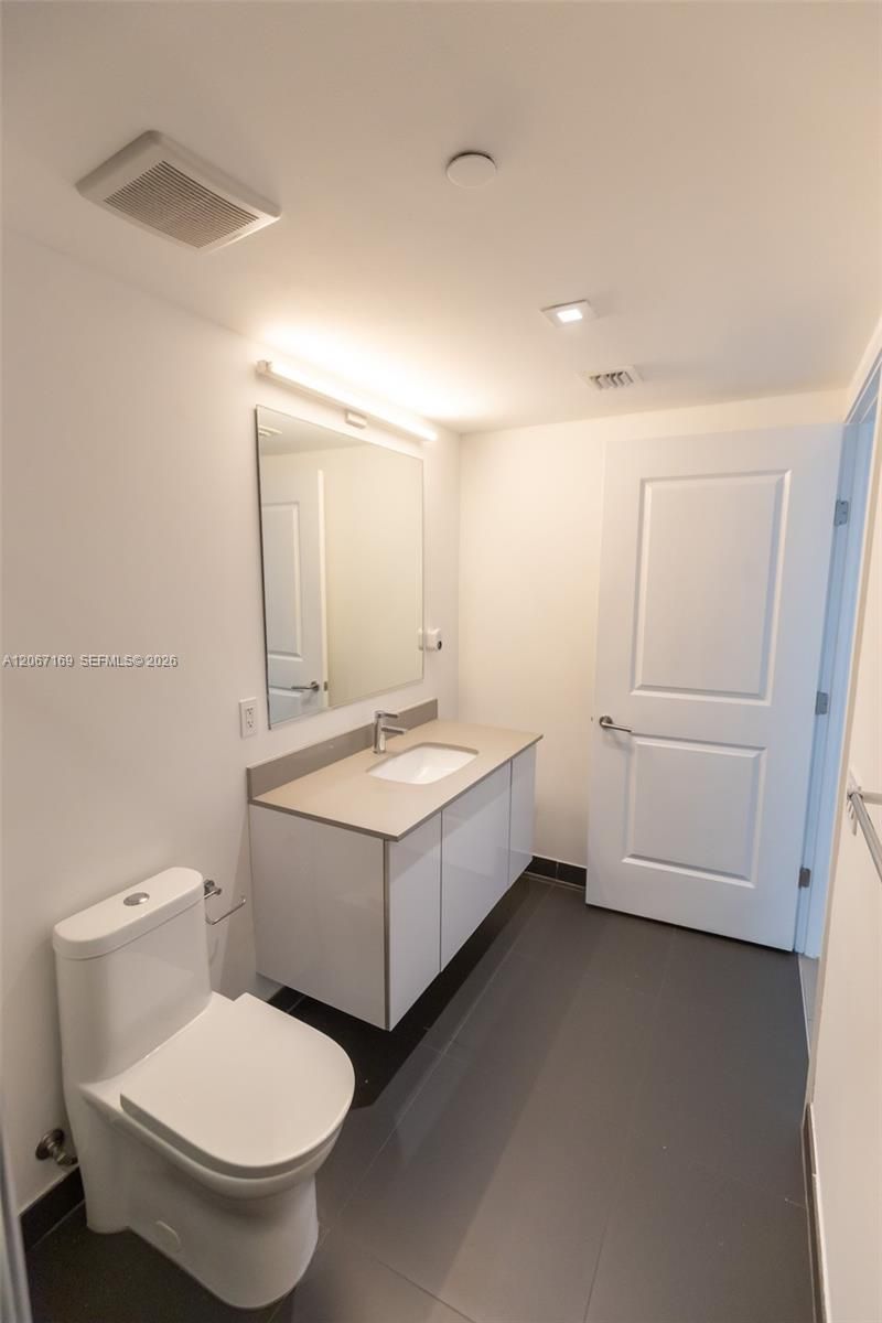 1600 NE 1st Ave , Unit 1420, Miami, FL 33132 Photo