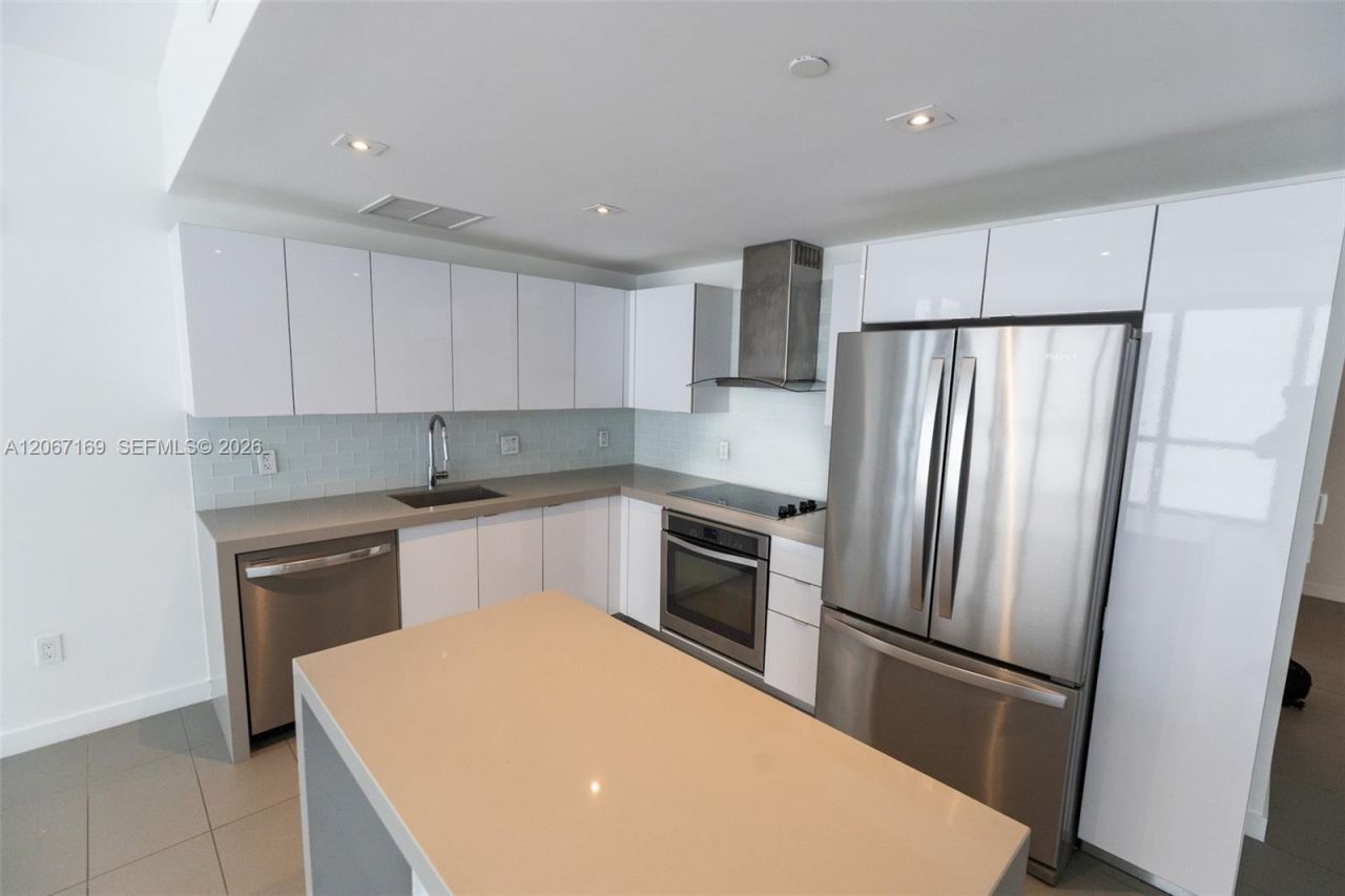 1600 NE 1st Ave , Unit 1420, Miami, FL 33132 Photo
