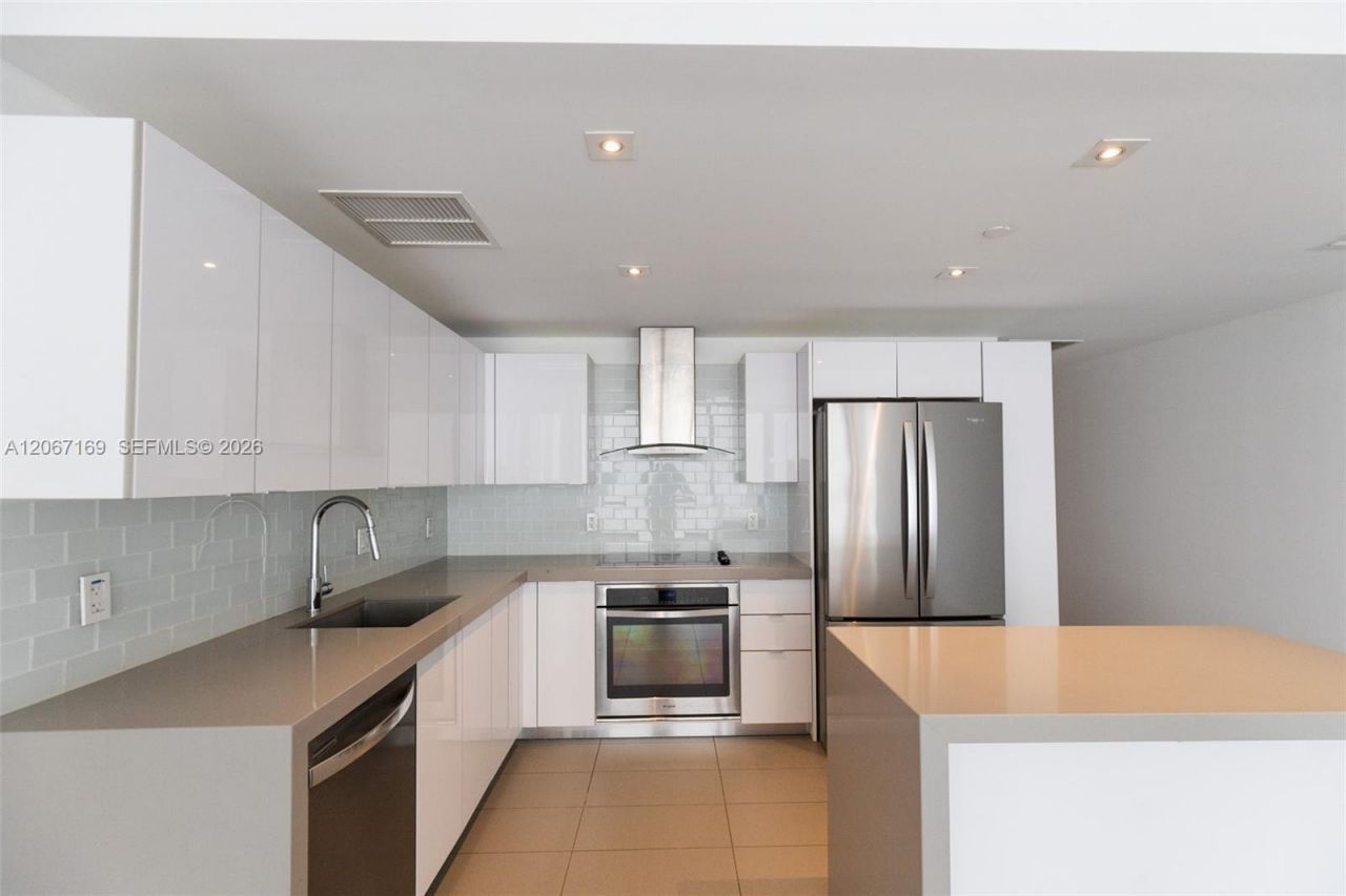 1600 NE 1st Ave , Unit 1420, Miami, FL 33132 Photo