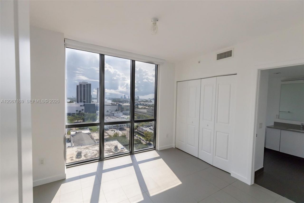 1600 NE 1st Ave , Unit 1420, Miami, FL 33132 Photo