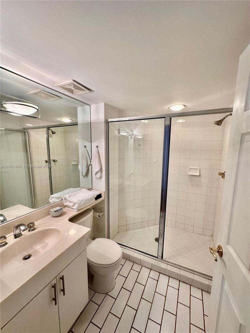 6301 Collins Ave, Unit 806, Miami Beach, FL 33141 Photo