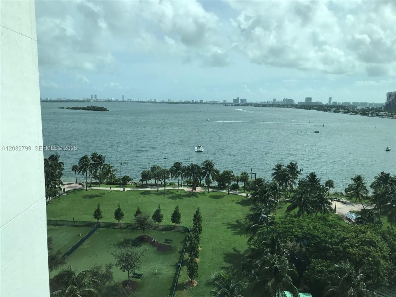 1800 N Bayshore Dr, Unit 2204, Miami, FL 33132 Photo