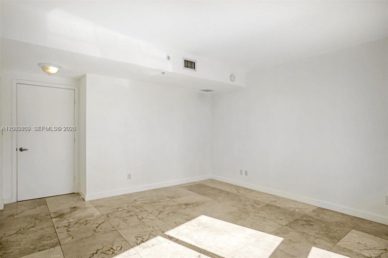 325 NE Biscayne Blvd, Unit 1923, Miami, FL 33131 Photo