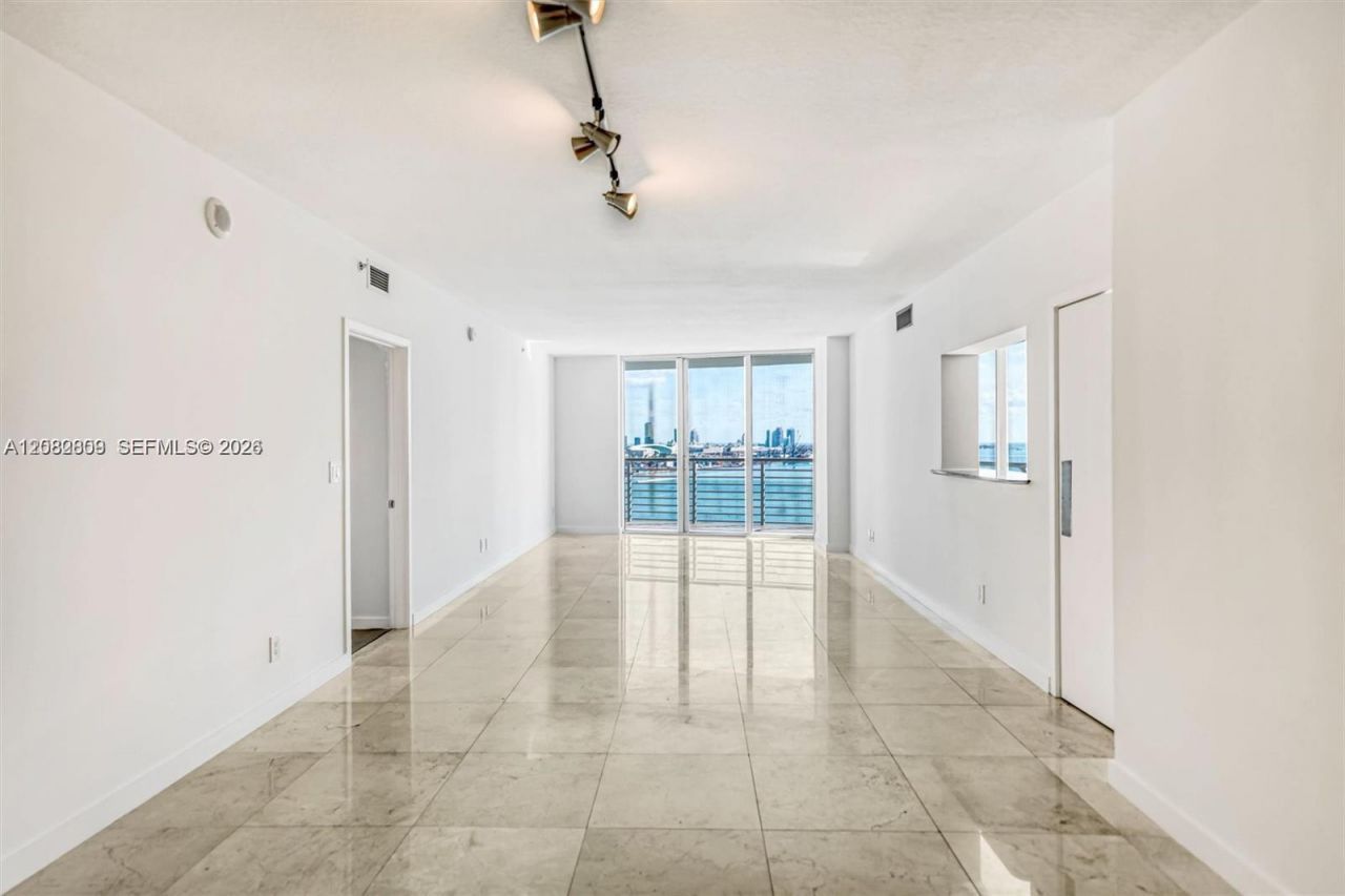 325 NE Biscayne Blvd, Unit 1923, Miami, FL 33131 Photo