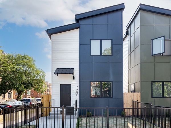7205 S Ridgeland Avenue , Chicago, IL 60649