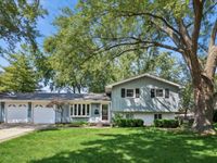 608 Norwood Lane, Schaumburg, IL 60193 primary photo