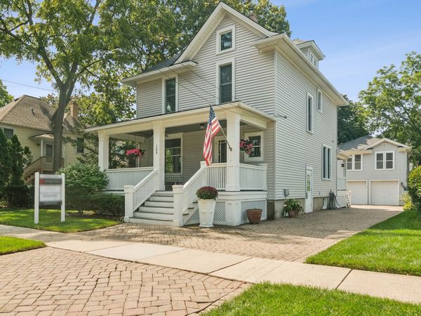 208 N Benton Street , Palatine, IL 60067
