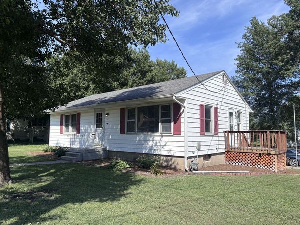 503 N Center Avenue , Galva, IL 61434