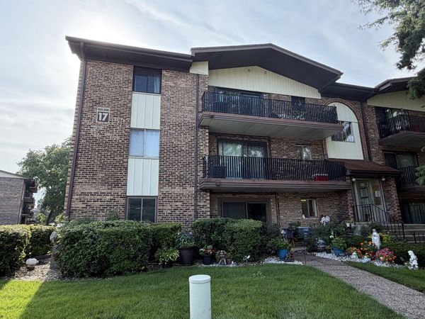 14030 Laramie Avenue , Unit 1707, Crestwood, IL 60418