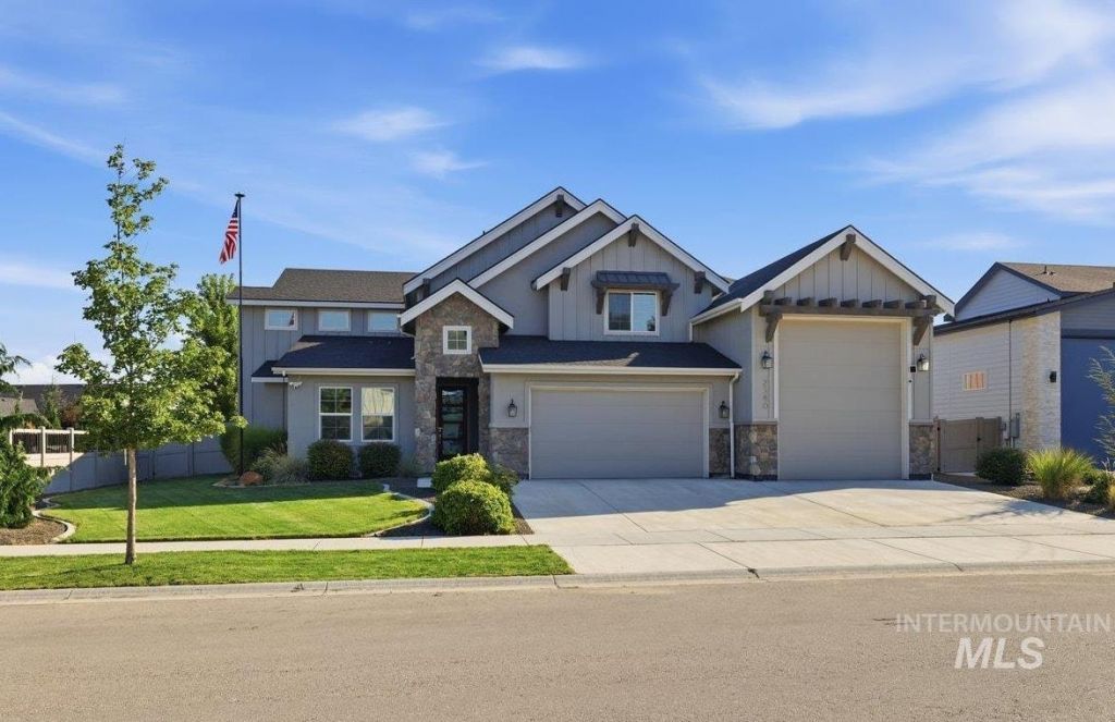 2546 E Lodge Trail Dr, Meridian, ID 83642 Main Photo