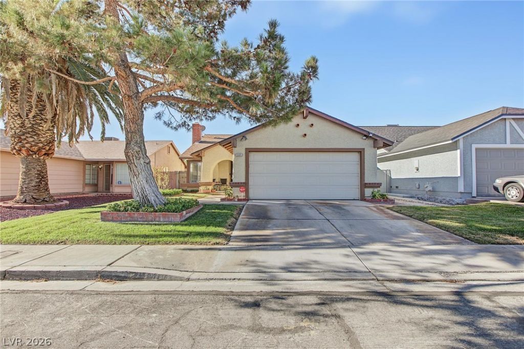 6333 Copperfield Avenue, Las Vegas, NV 89108