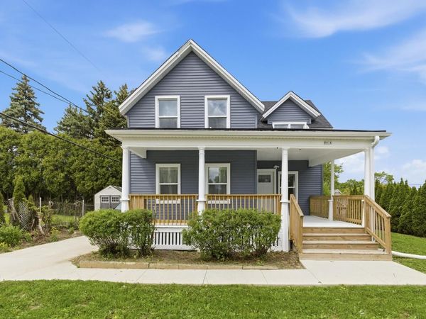 8416 W Bluemound ROAD, Wauwatosa, WI 53226