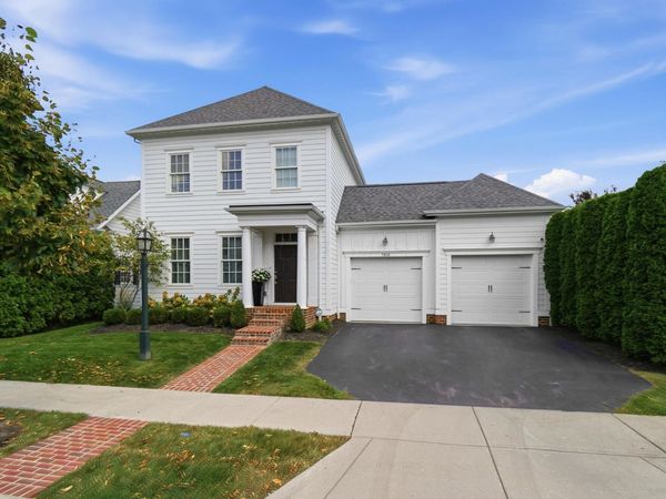 7816 Straits Lane, New Albany, OH 43054