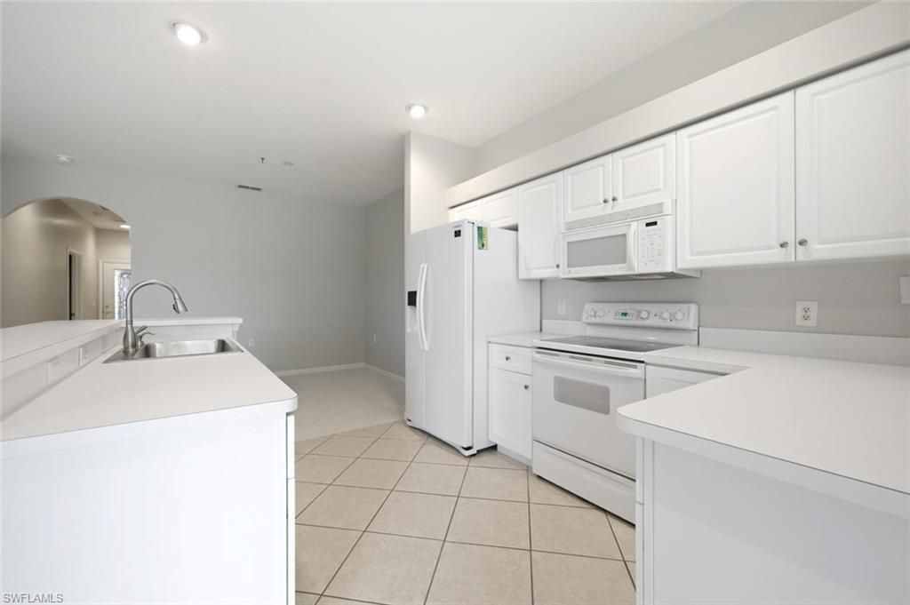 1672 Morning Sun Ln, Unit D22, Naples, FL 34119 Photo