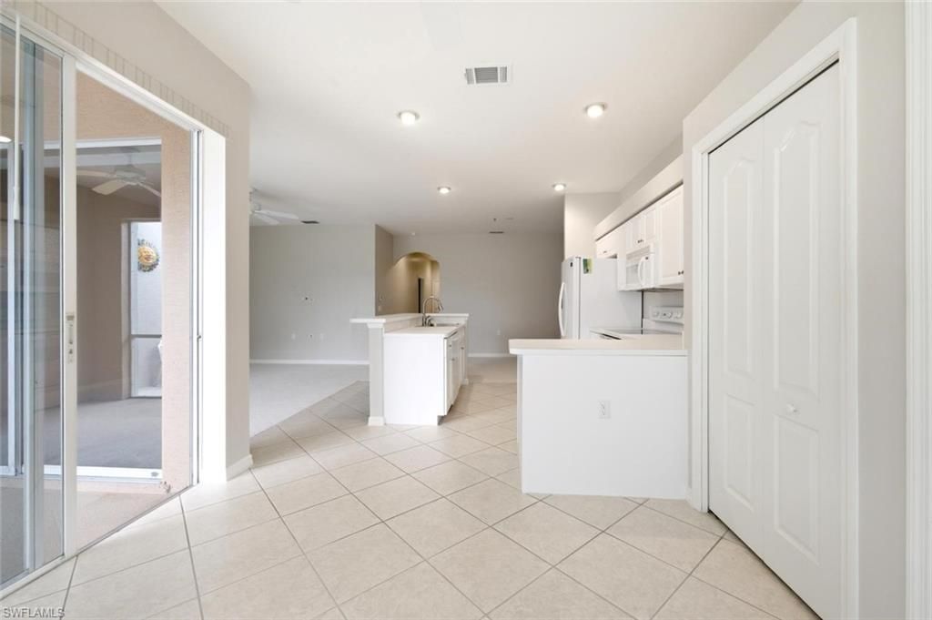 1672 Morning Sun Ln, Unit D22, Naples, FL 34119 Photo