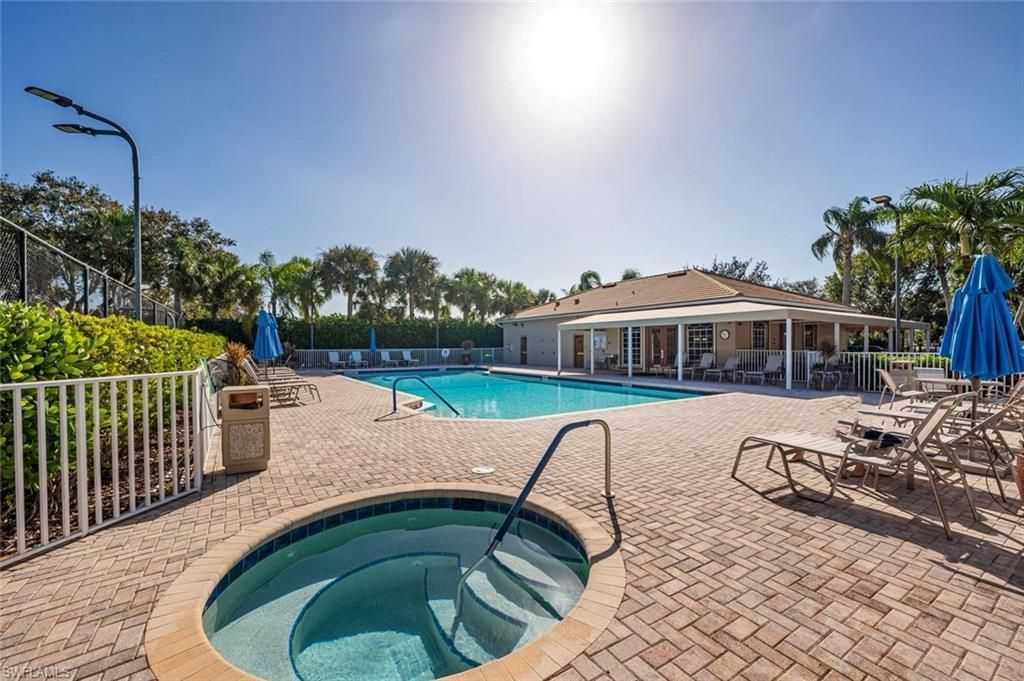 1672 Morning Sun Ln, Unit D22, Naples, FL 34119 Photo