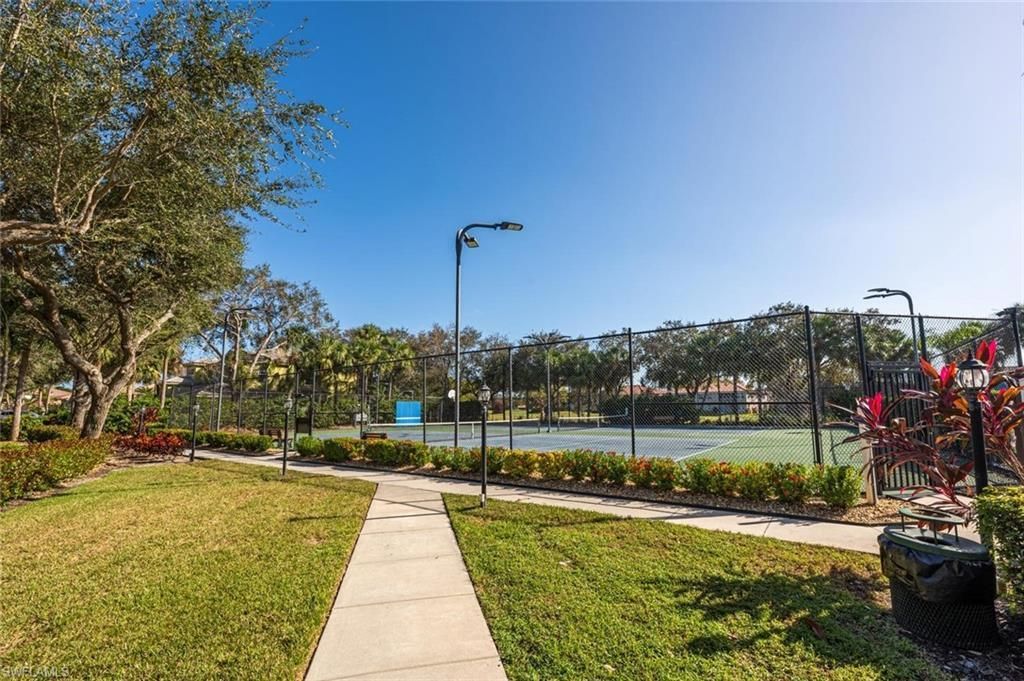 1672 Morning Sun Ln, Unit D22, Naples, FL 34119 Photo
