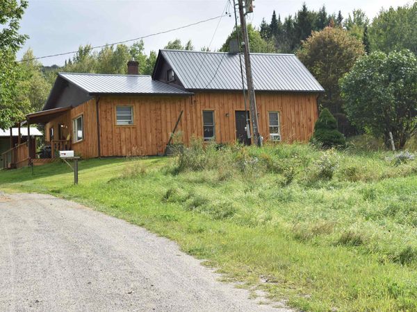 2689 Vermont Route 58 W, Irasburg, VT 05845