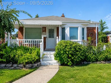 6620 Gahona Avenue, Allen Park, Mi 48101