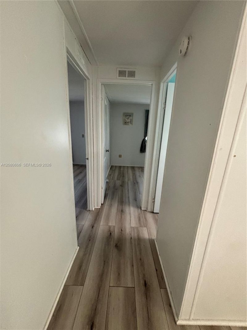 121 Sugar Loaf, Unit 63, Naples, FL 34114 Photo