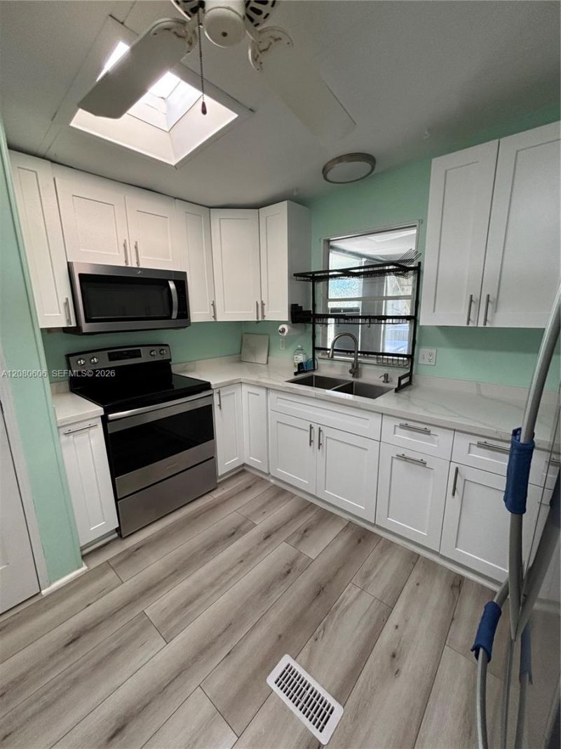 121 Sugar Loaf, Unit 63, Naples, FL 34114 Photo