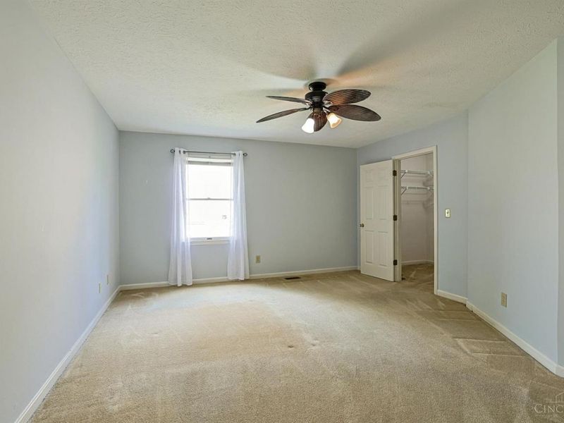1902 Sandcliff Drive, Anderson Township, OH 45255 Photo 16
