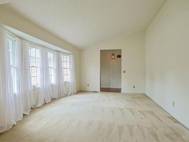 1902 Sandcliff Drive, Anderson Township, OH 45255 Photo 7