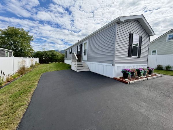 21 Union Street, Gorham, NH 03581