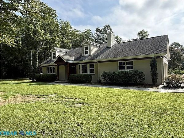 261 Tuckahoe Drive, Kilmarnock, VA 22482