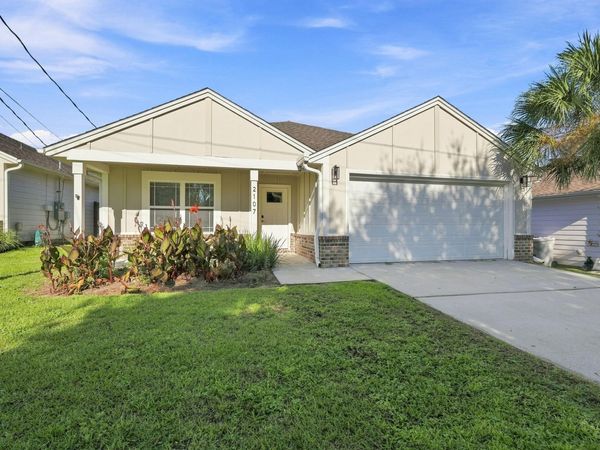 2107 Nina Street, Navarre, FL 32566