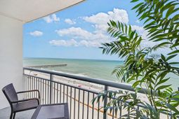 107 S Ocean Blvd.  photo 4