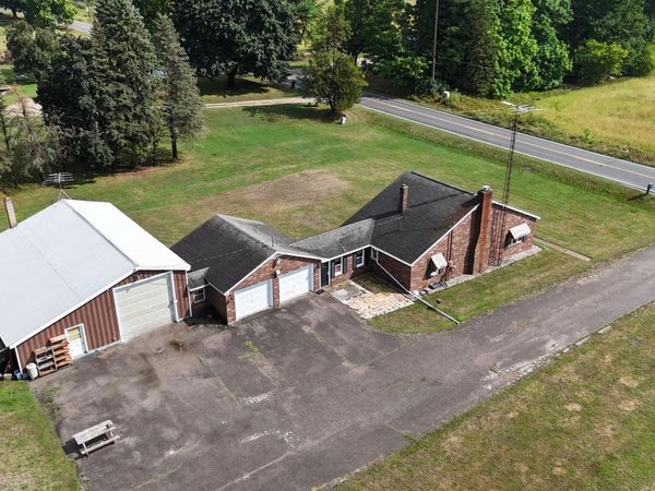 4256 E Wealthy Street, Fountain, MI 49410