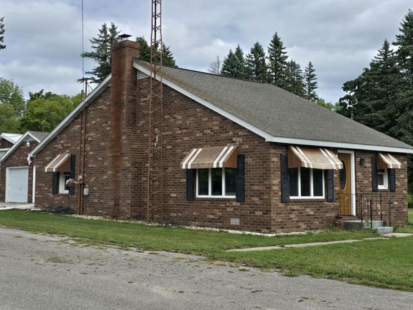 4256 E Wealthy Street, Fountain, MI 49410