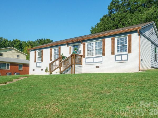 1411 Dean Street , Charlotte, NC 28216