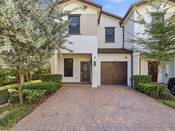 201 SW 159th Way, Pembroke Pines, FL 33027