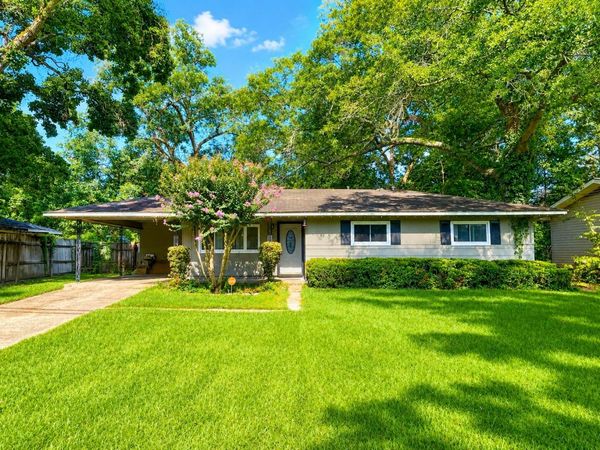 104 Clark St., Petal, MS 39465