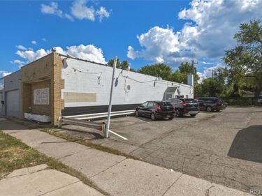 20531 Joy Road , Detroit, Mi 48228