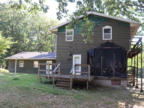 1255 Saddle Club Road , Fordland, MO 65652