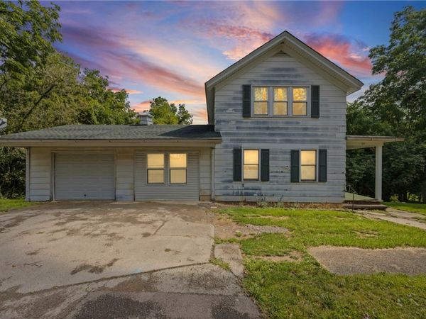 68 Maple Street , Lyons, NY 14489