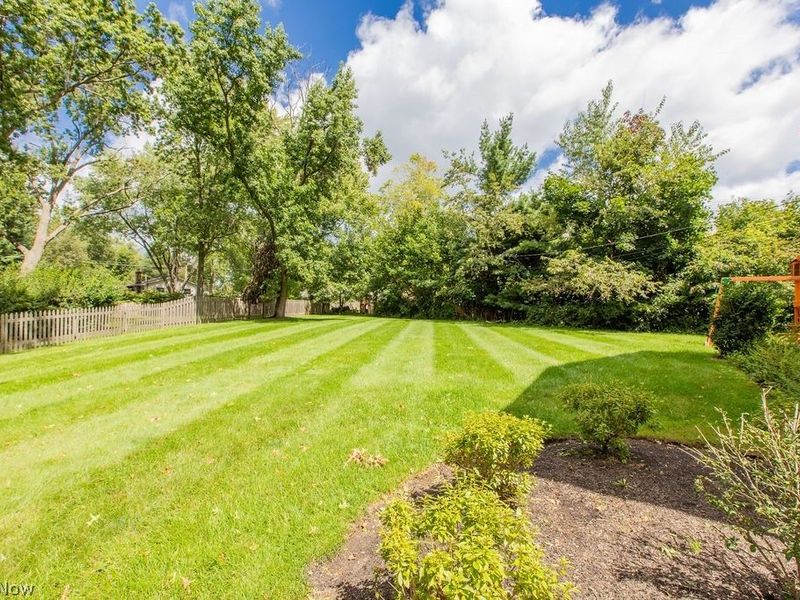209 James Circle, Avon Lake, OH 44012 Photo 5