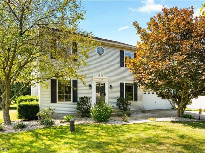 2124 Mount Pleasant Street NE, Canton, OH 44721 Photo 1