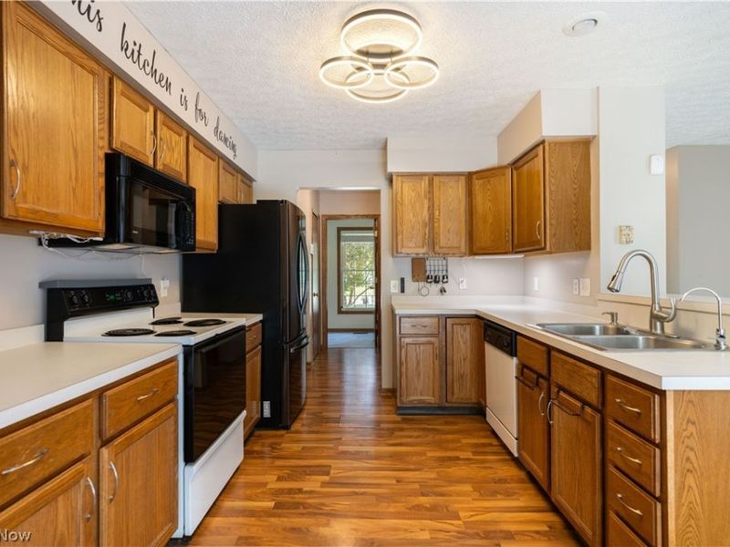 2124 Mount Pleasant Street NE, Canton, OH 44721 Photo 14