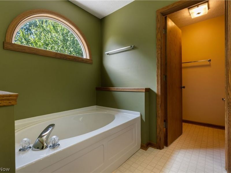 2124 Mount Pleasant Street NE, Canton, OH 44721 Photo 30