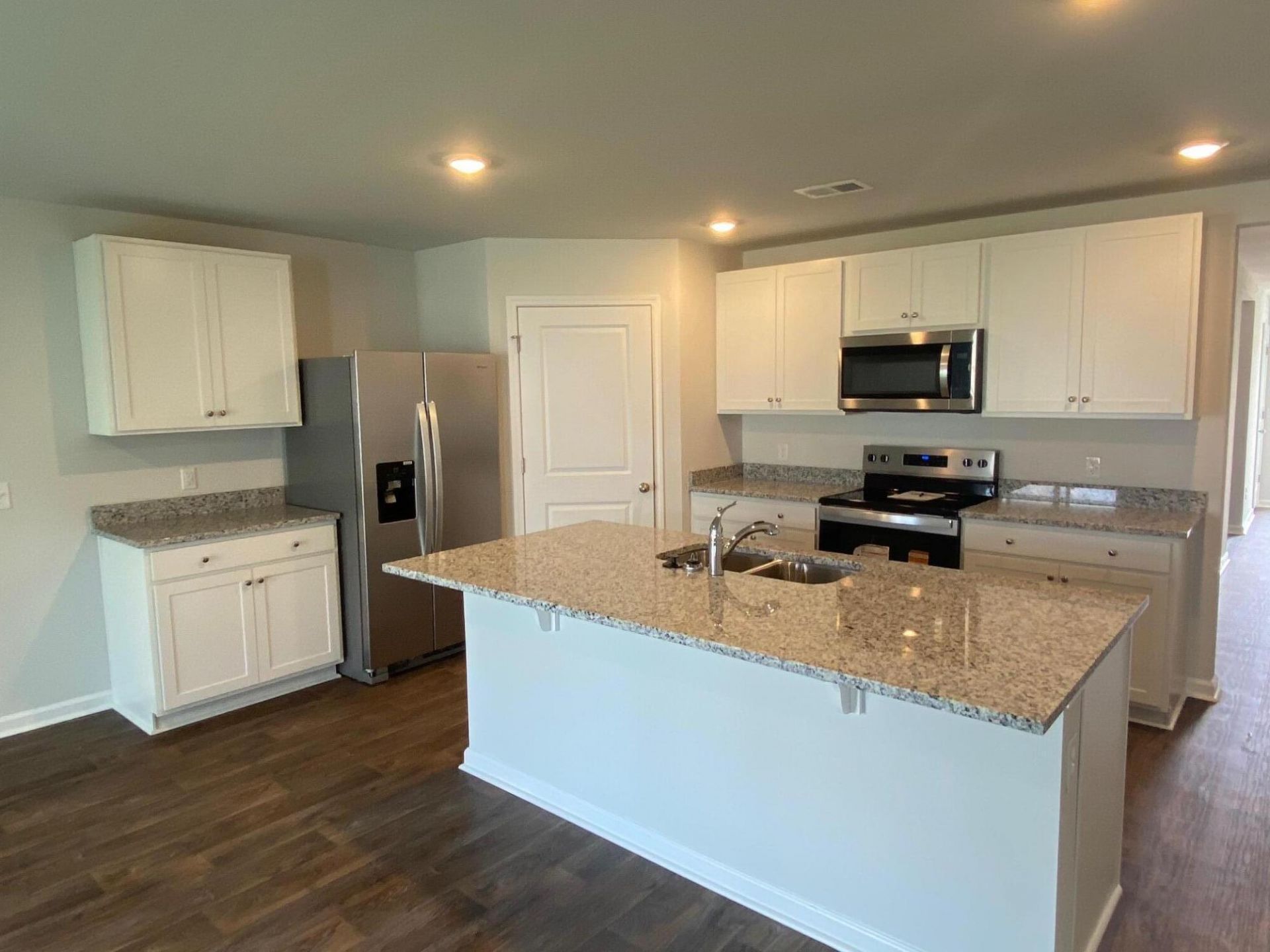 708 Striped Bass Court Photo 5