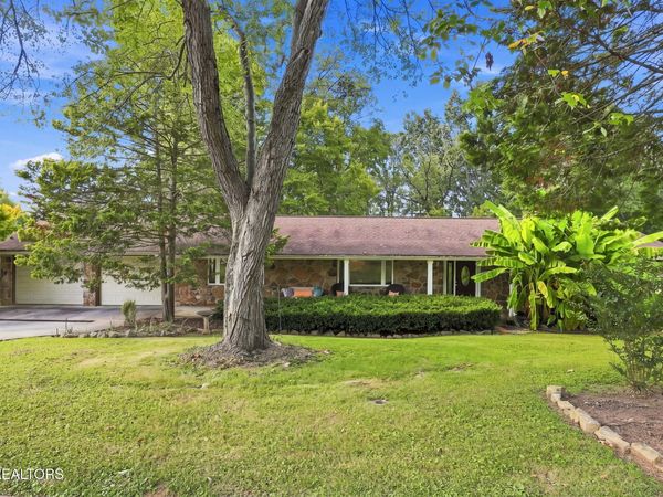 131 Cumberland View Drive, Oak Ridge, TN 37830