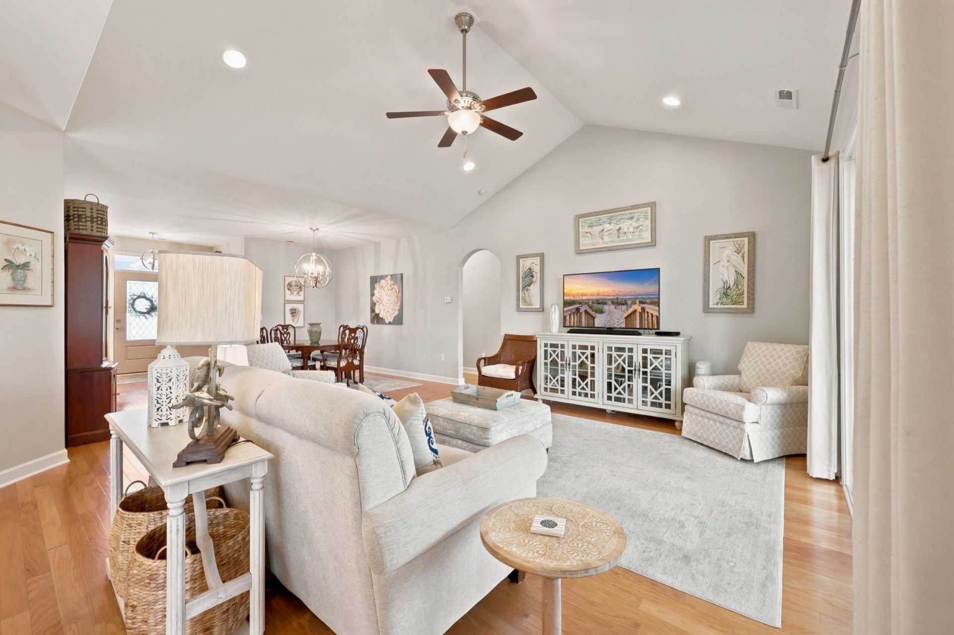 1934 Pine Cone Ln.  Photo 10